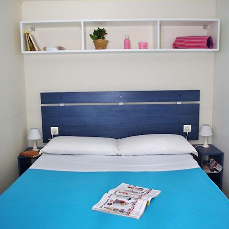 Happy Camp Mobile Homes In Camping Villaggio Internazionale San Menaio Bagian luar foto